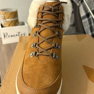 Koolaburra Chestnut Lace-Up Winter Boots